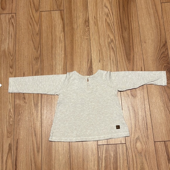 New with tag Size 6-12M Tea Collection Long Sleeve - Picture 2 of 3